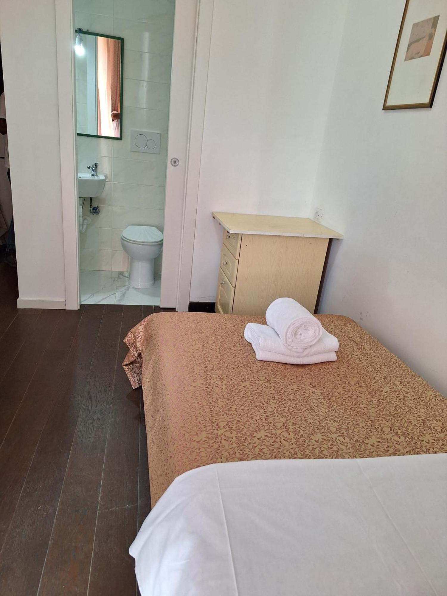 Casa Fanti 57 Hostel Roma Ngoại thất bức ảnh